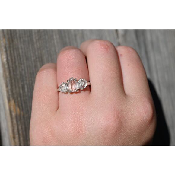 alternative raw diamond engagement rings, raw crystal size 4 5 6 7 8 8 9 10 11 - Picture 1 of 3